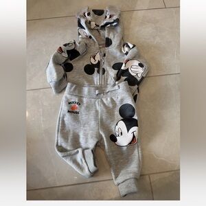 Baby Sweater Outfit Set 3-6 Months Disney Mickey Mouse With Ear Hat